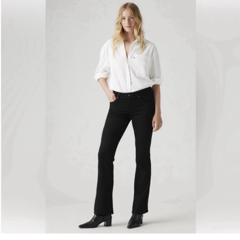 Levi's 725 bootcut 25x32